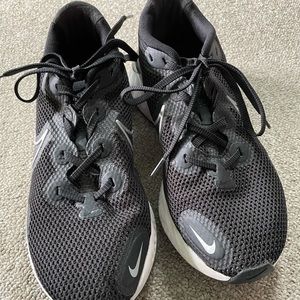 Men’s nike sneakers
